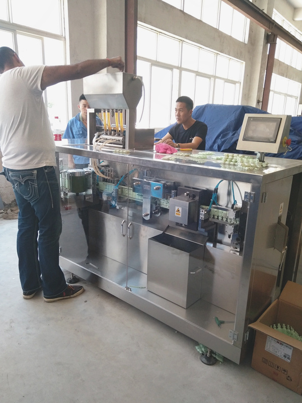 Oral Liquid Plastic Ampoule Filling Sealing Machine